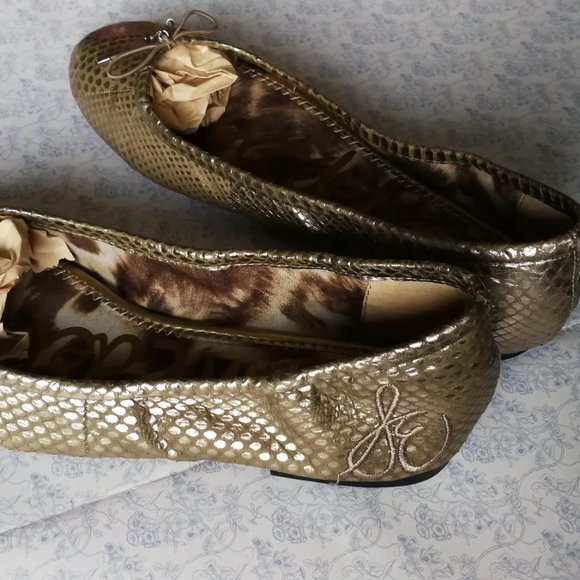 *Sold* Sam Edelman leather flats - Picture 2 of 6